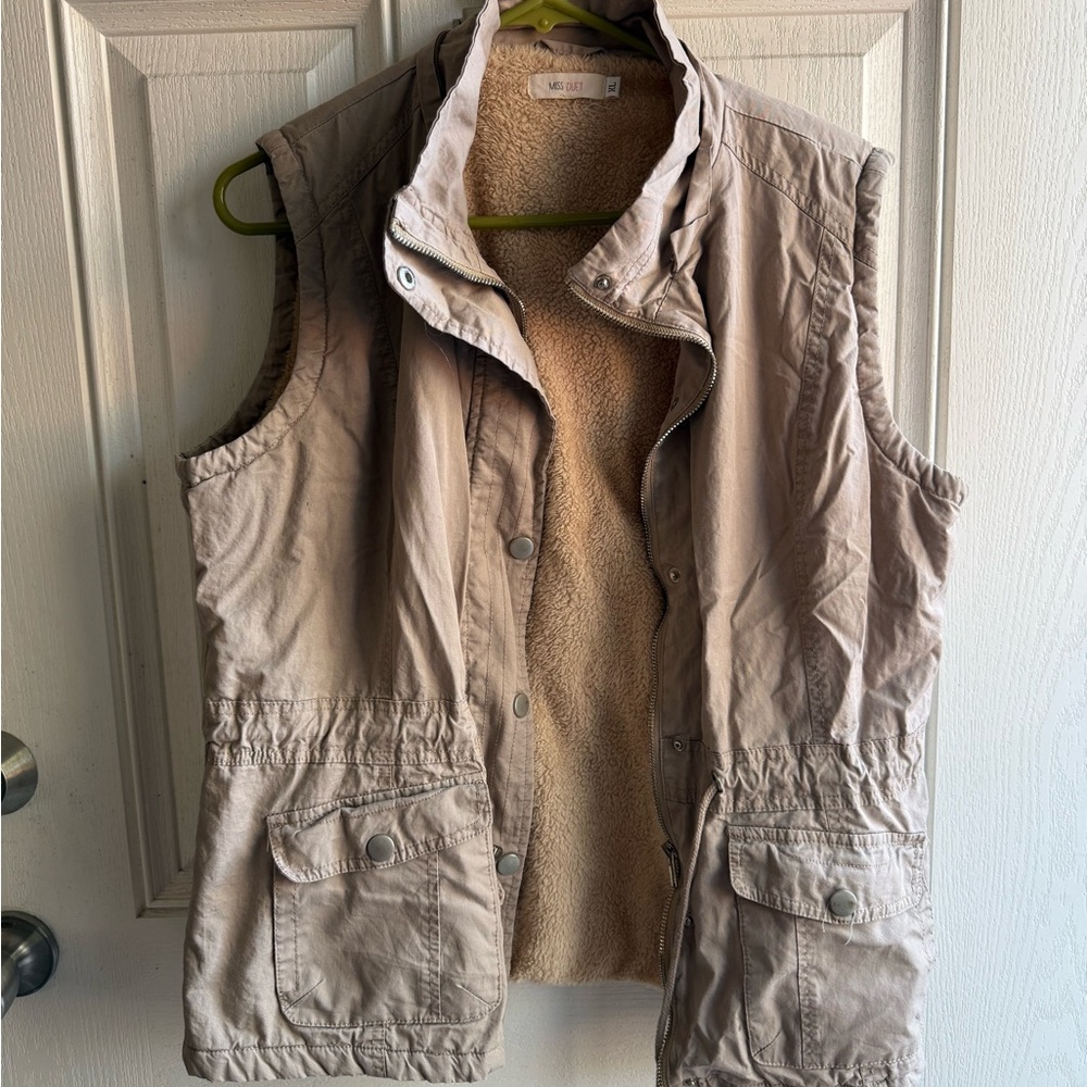 Stylish Women's Beige Vest